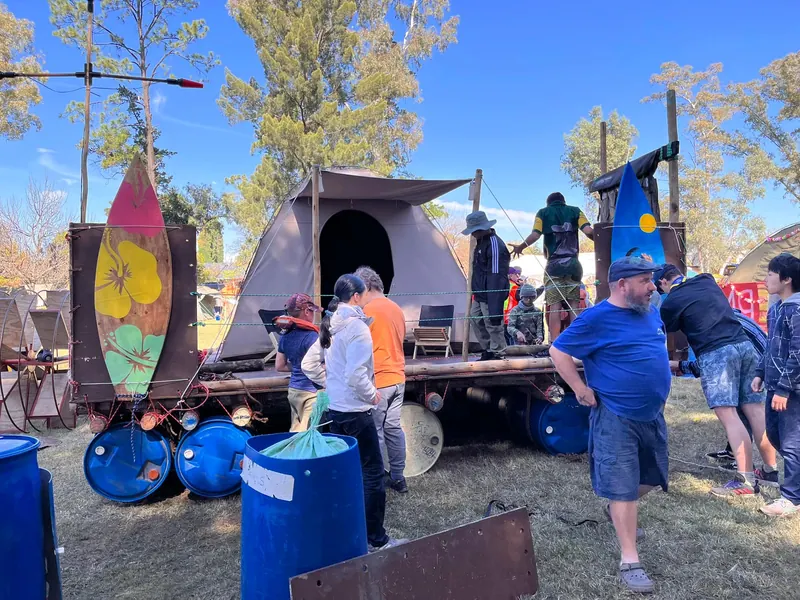 Kon Tiki 2023: building day, photo 35