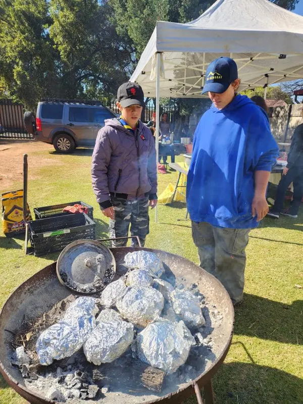Youth Day open-fire cooking with 1st Edenvale, photo 2