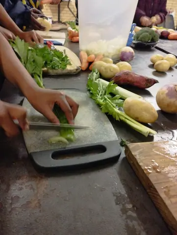 Cubs make soup for Kencare